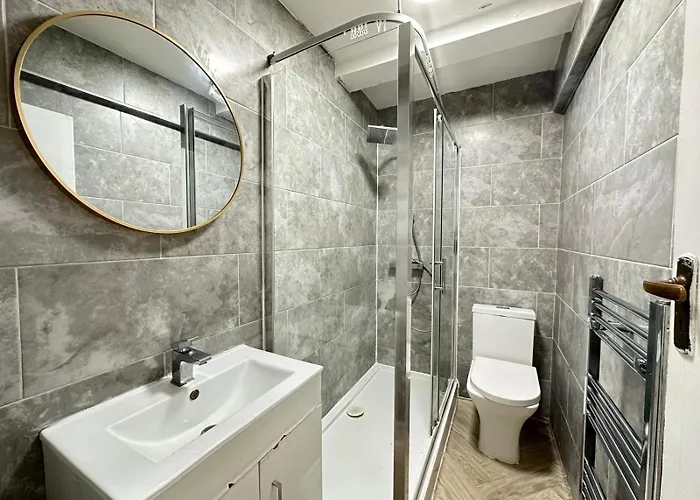 Oxford Street Flat