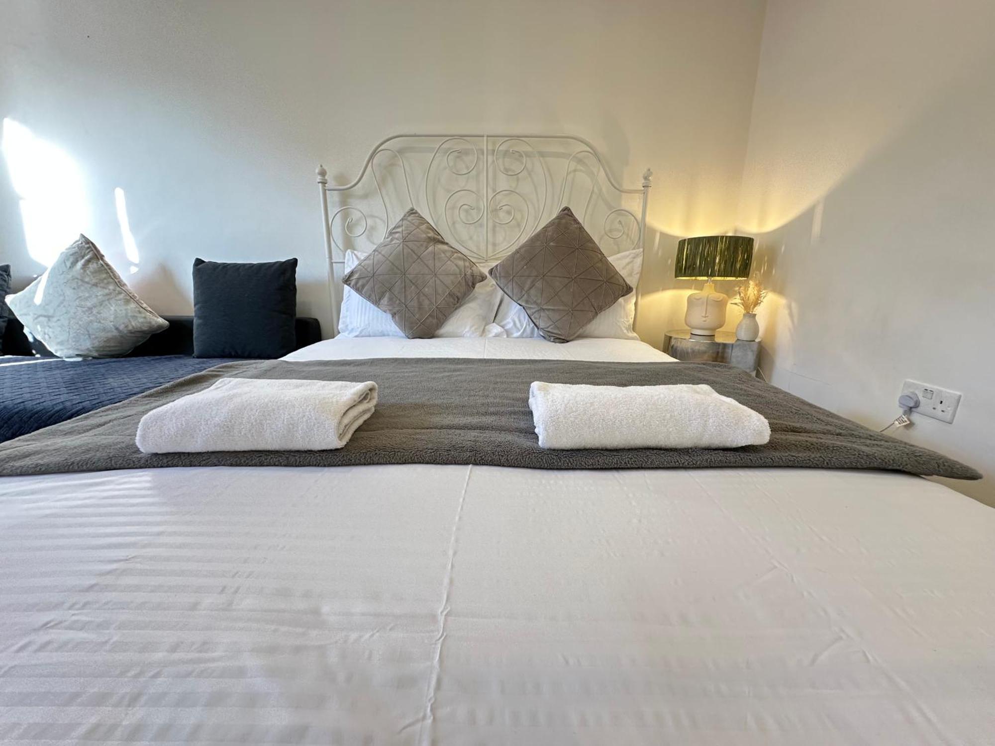 Oxford Street Flat *